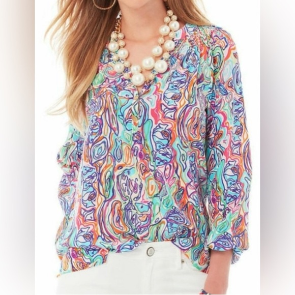 Lilly Pulitzer Tops - Lilly Pulitzer Silk Elsa Blouse RARE What A Catch Swirly
Fish Print Size Medium